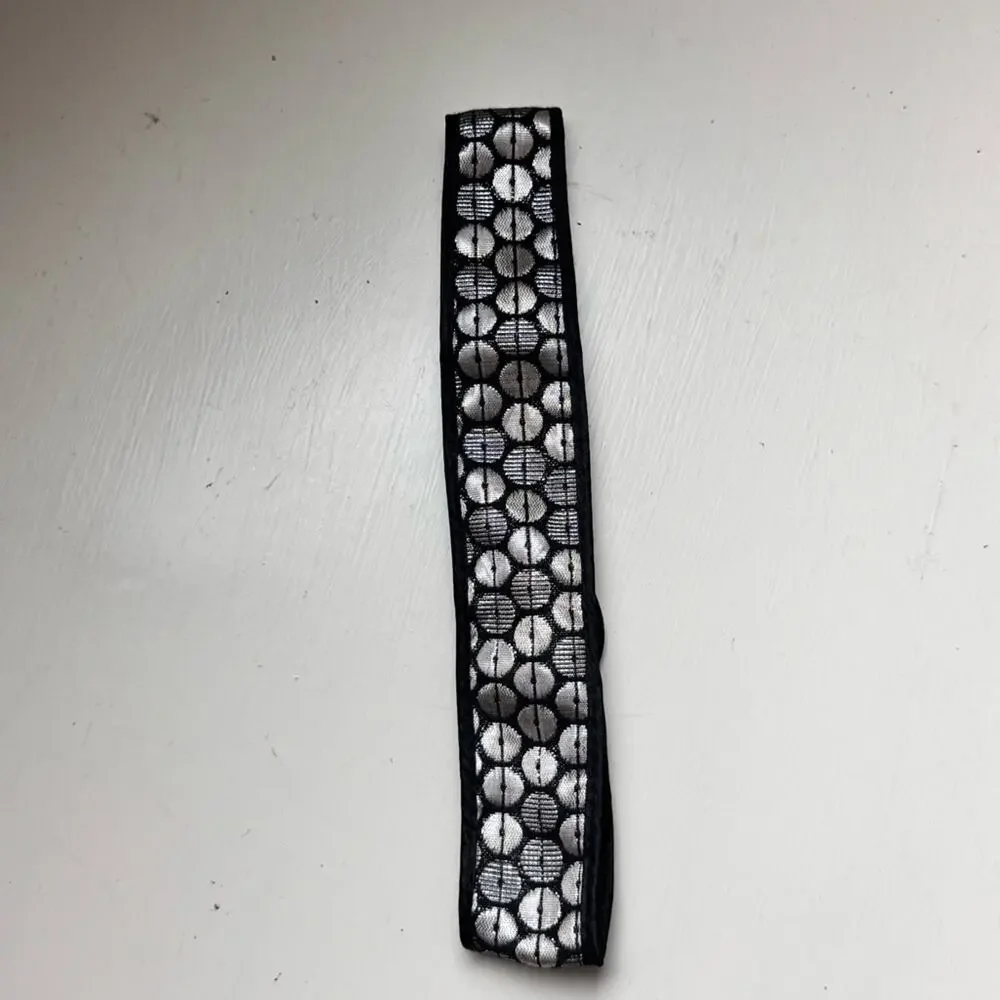 Two Pack Black and Gold Women's Stretchy Headbands